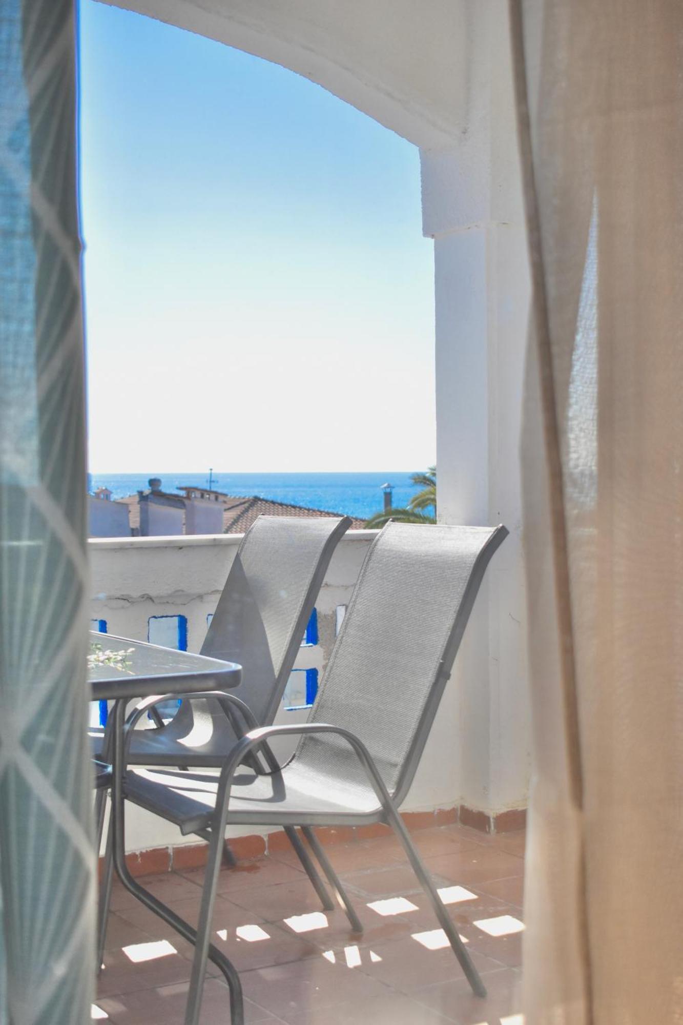 Varonos Summer Residences Siviri Quarto foto