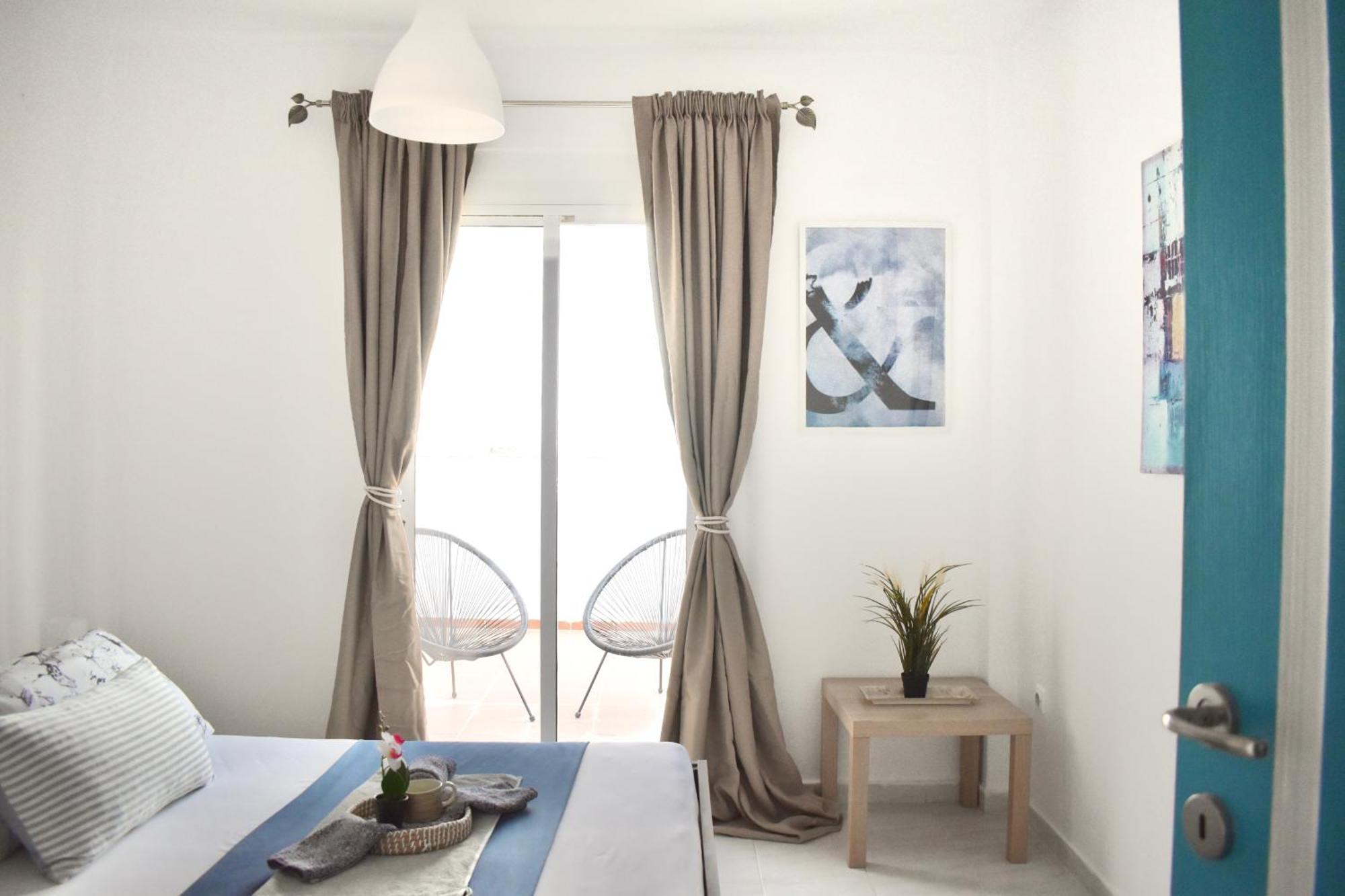 Varonos Summer Residences Siviri Quarto foto